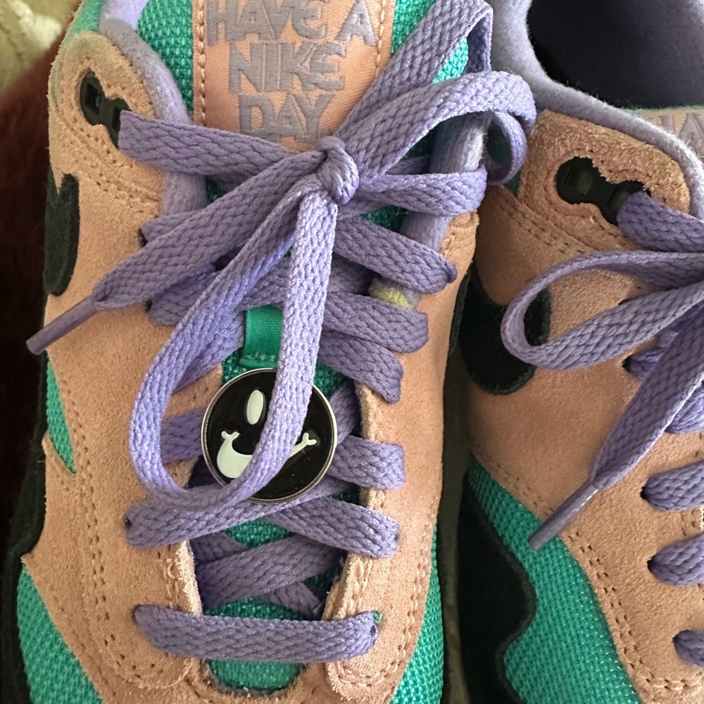 Nike “HAVE A NICE DAY” Sneakers with Purple and Teal Highlights